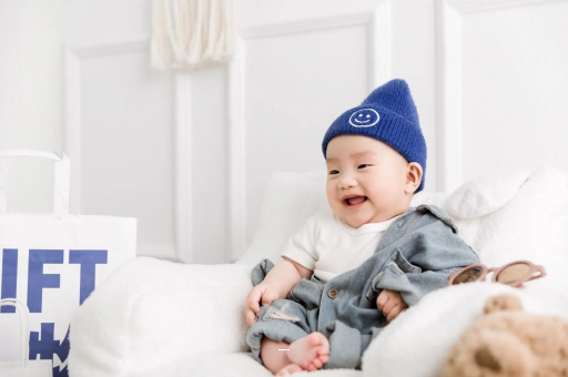 西双版纳宝宝有黄疸手却很白