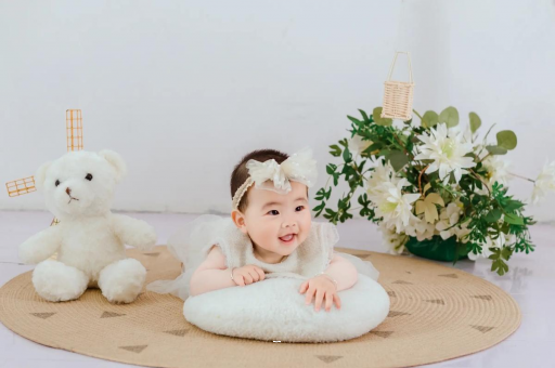 西双版纳宝宝多久会抬头